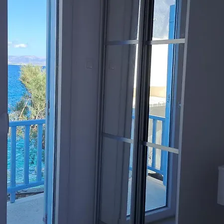 Dinas Apartment *