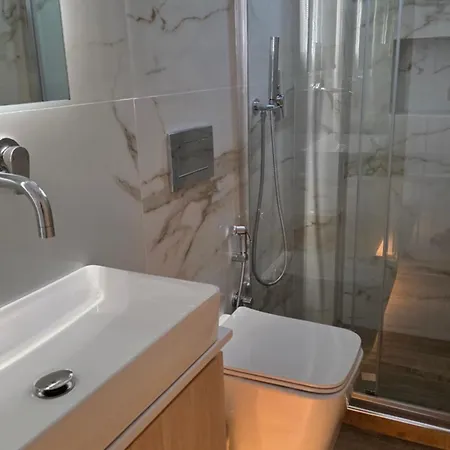 Dinas Apartment