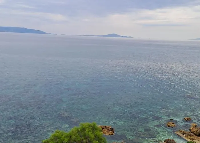 Dinas Διαμέρισμα Πίσω Λιβάδι