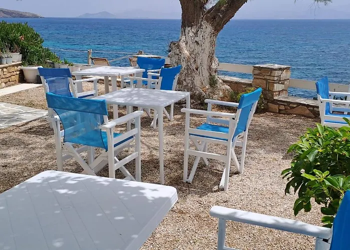 Dinas Διαμέρισμα Πίσω Λιβάδι